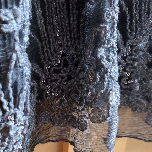 Soft Surroundings Silk Araceli Embroidered Sequin Sleeveless Tunic Top - Picture 9 of 11